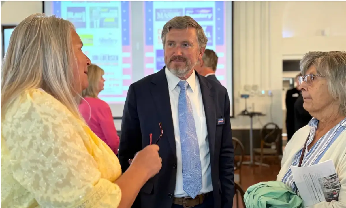 High Stakes in Kentucky: Can Thomas Massie Survive Trump’s Campaign to Oust Him?